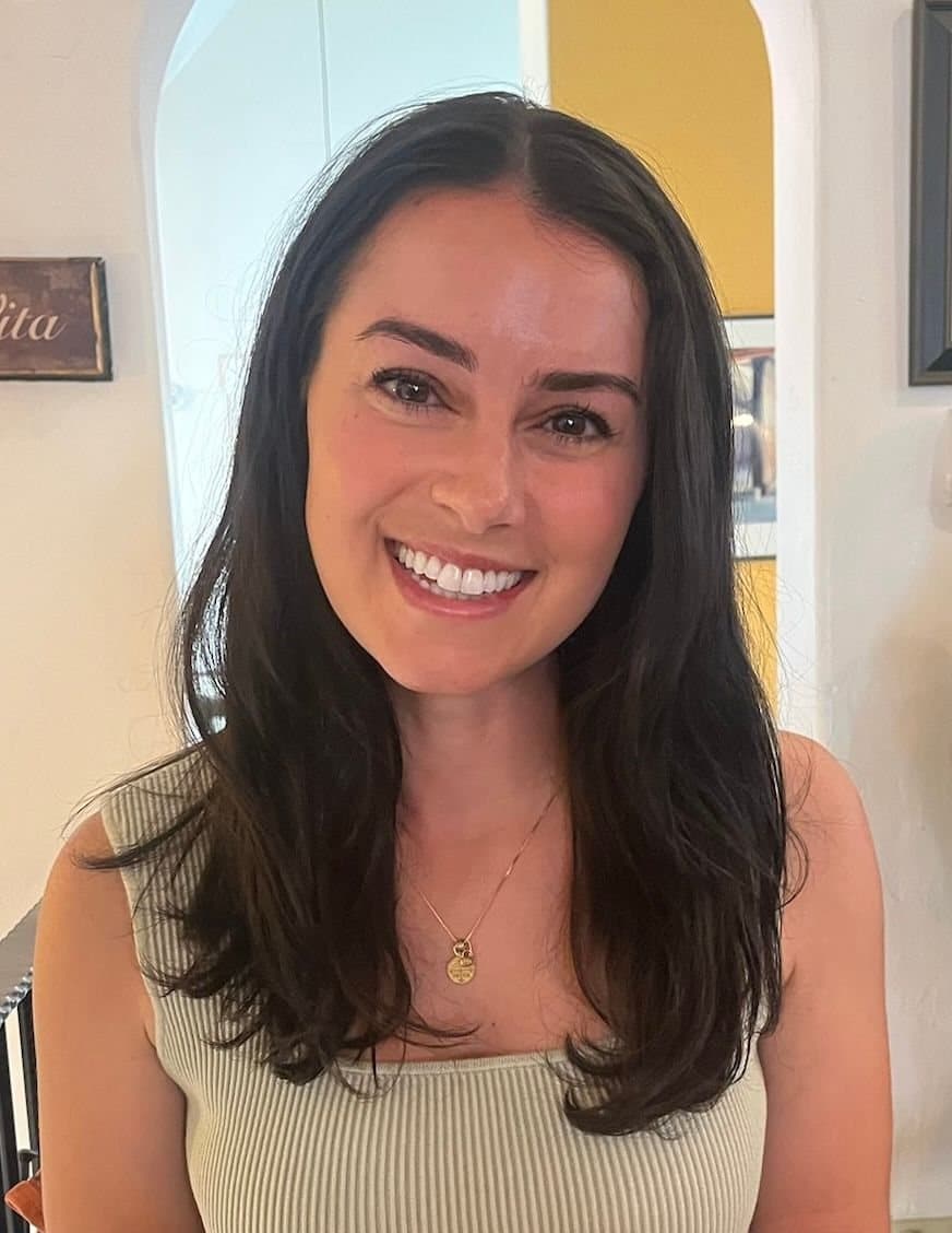 Maria R. Arvanitakis, LPC
